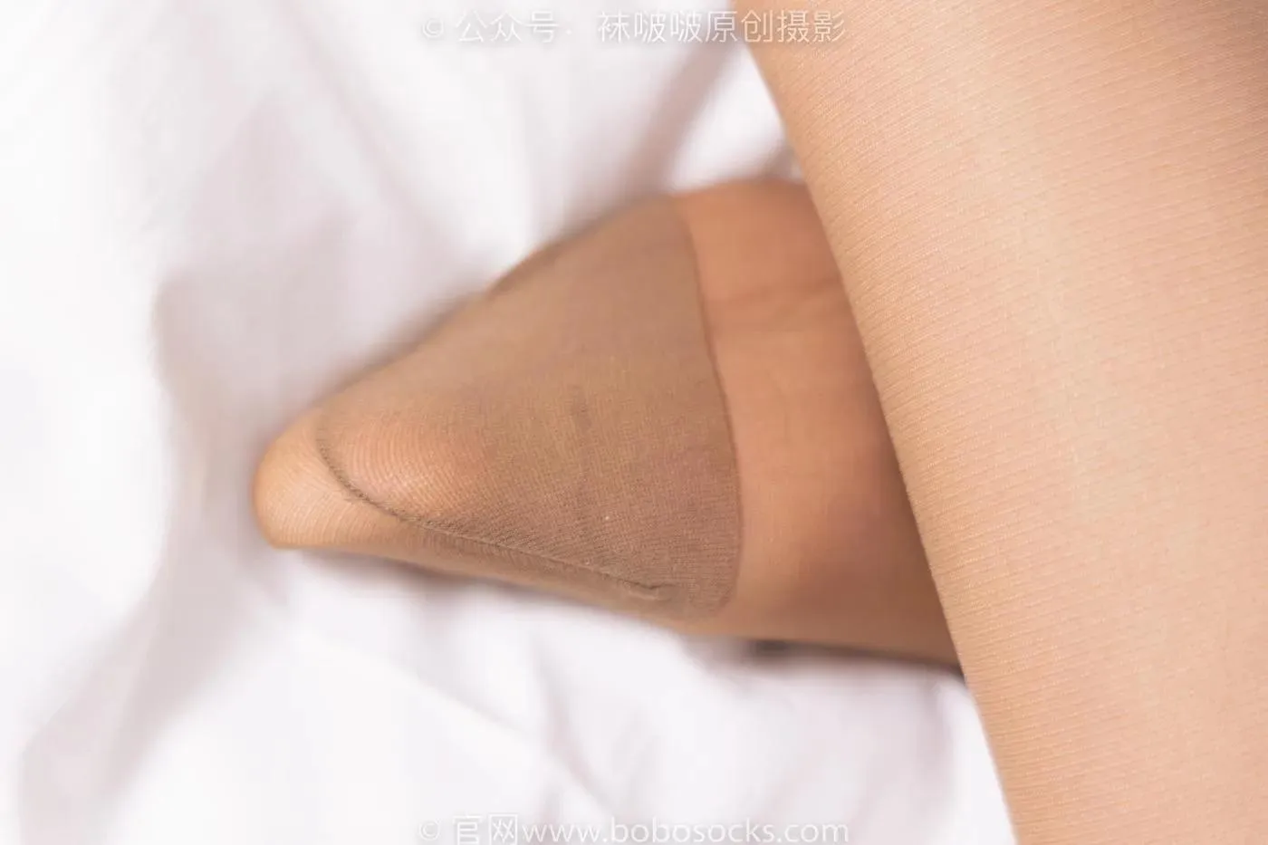 [BoBoSocks袜啵啵]NO.171 小甜豆-高跟鞋、板鞋、咖啡丝、女仆装 [147P]插图9